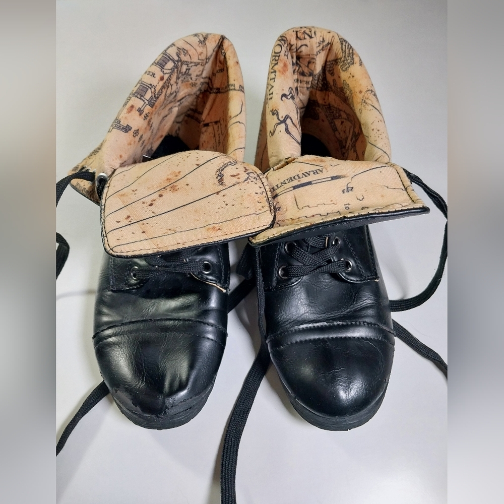 HotTopic Harry Potter Marauder's Map size 6 boots